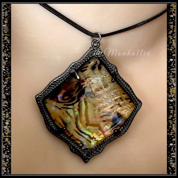 New black gothic mother of pearl abalone snake chain necklace - Picture 5 of 5